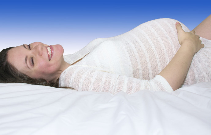 Massage in der Seitenlage für Schwangere